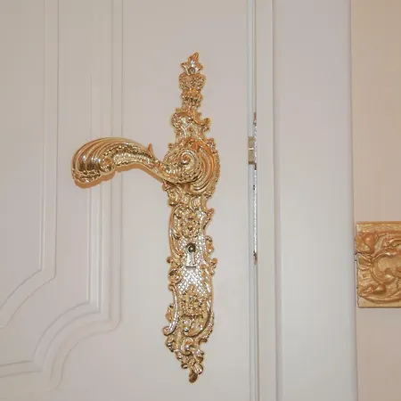 Fiore D'arancio Luxury Center